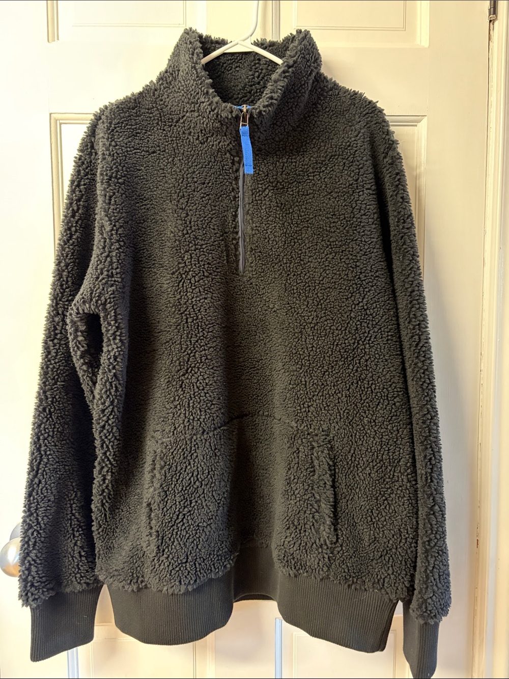 L. L. Bean Signature slim fit black sherpa fleece quarter zip pullover women’s L